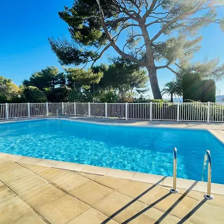 Très Bel Face Au Port Santa -piscine * Saint-Raphaël