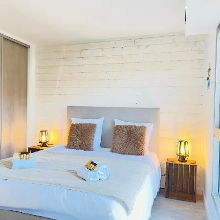 Très Bel Face Au Port Santa -piscine Appartamento *