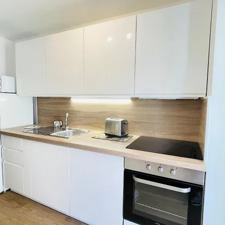 Tres Bel Face Au Port Santa -piscine Διαμέρισμα