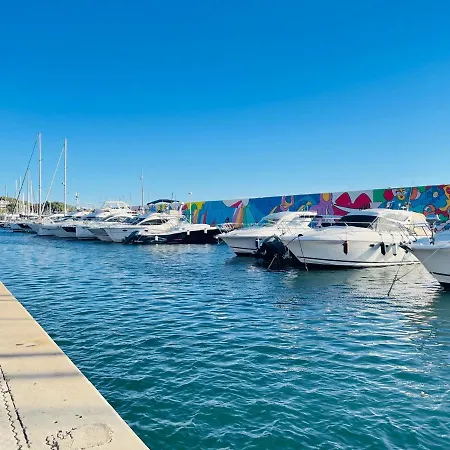 Lejlighed Tres Bel Face Au Port Santa -piscine Saint-Raphaël