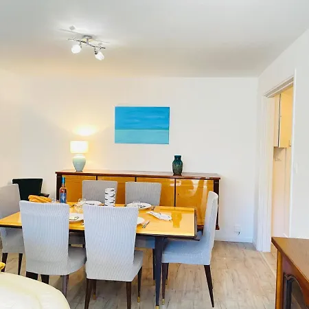 Διαμέρισμα Tres Bel Face Au Port Santa -piscine