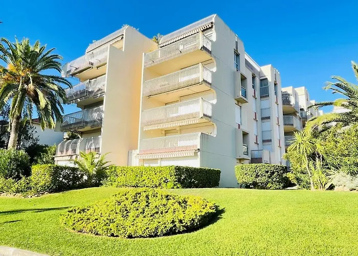 Tres Bel Face Au Port Santa -piscine *