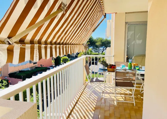 Tres Bel Face Au Port Santa -piscine Apartmán *