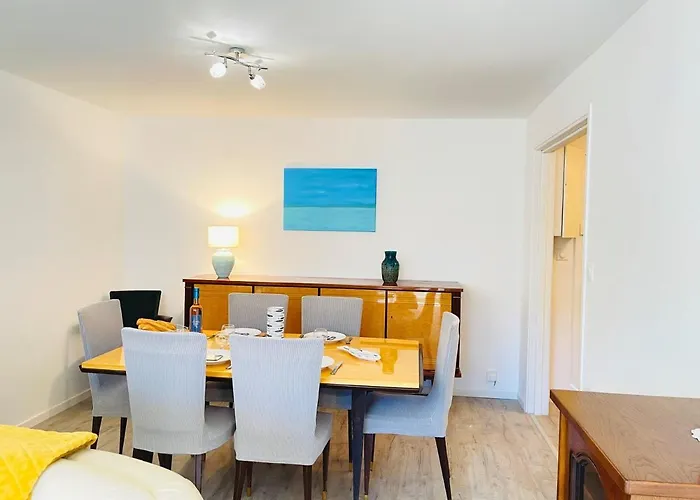 Apartmán Tres Bel Face Au Port Santa -piscine