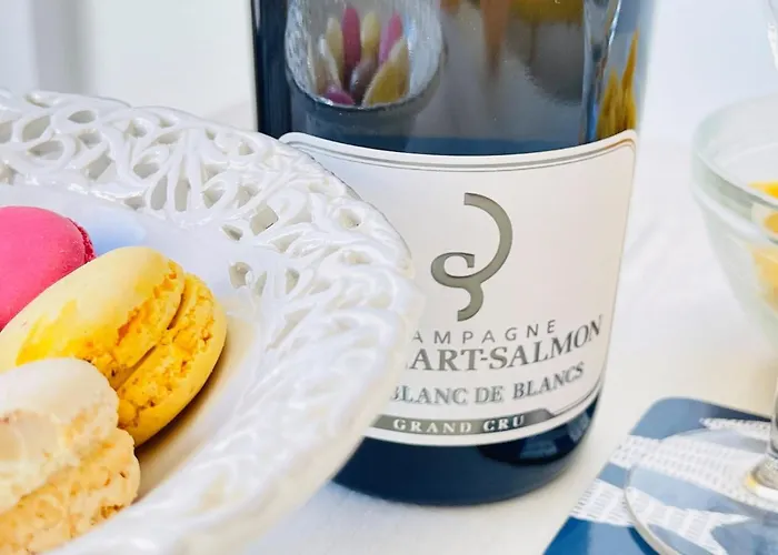 Апартаменты Tres Bel Face Au Port Santa -piscine Сен-Рафаэль